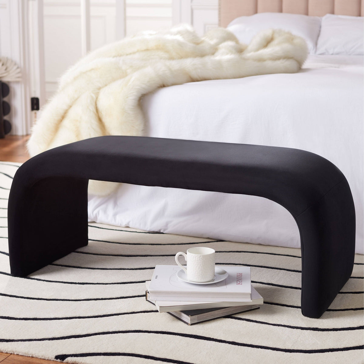 Black Accent Bench Q16012
