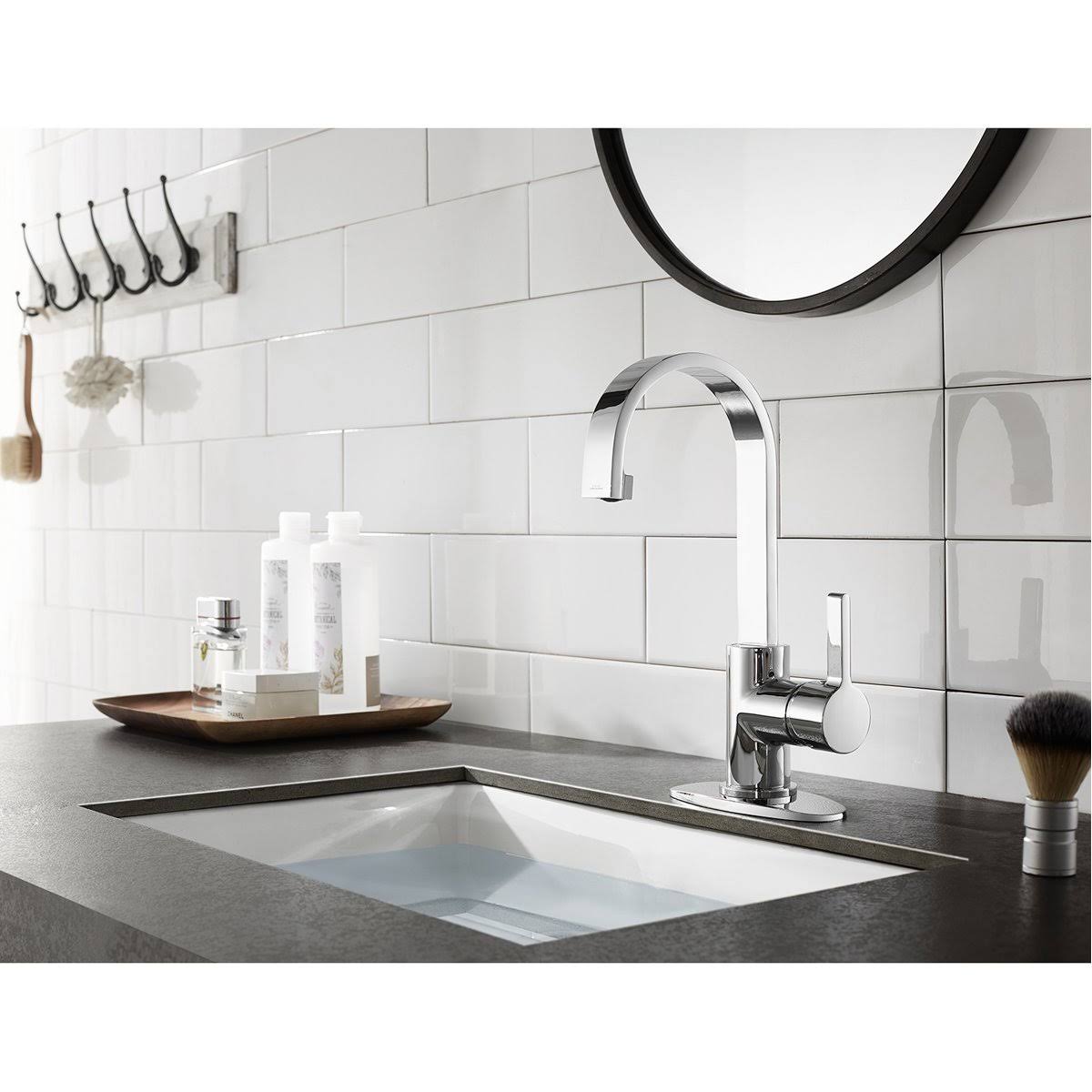 Polished Chrome Single-Handle Bathroom Faucet X546883