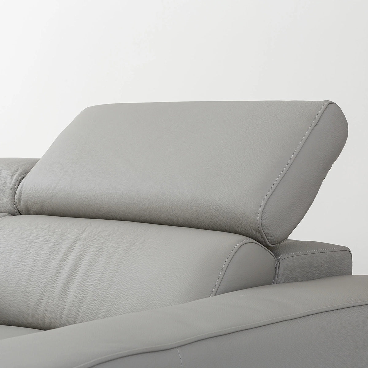 Light Grey Top Grain Leather Sectional with Power Recliners B781716
