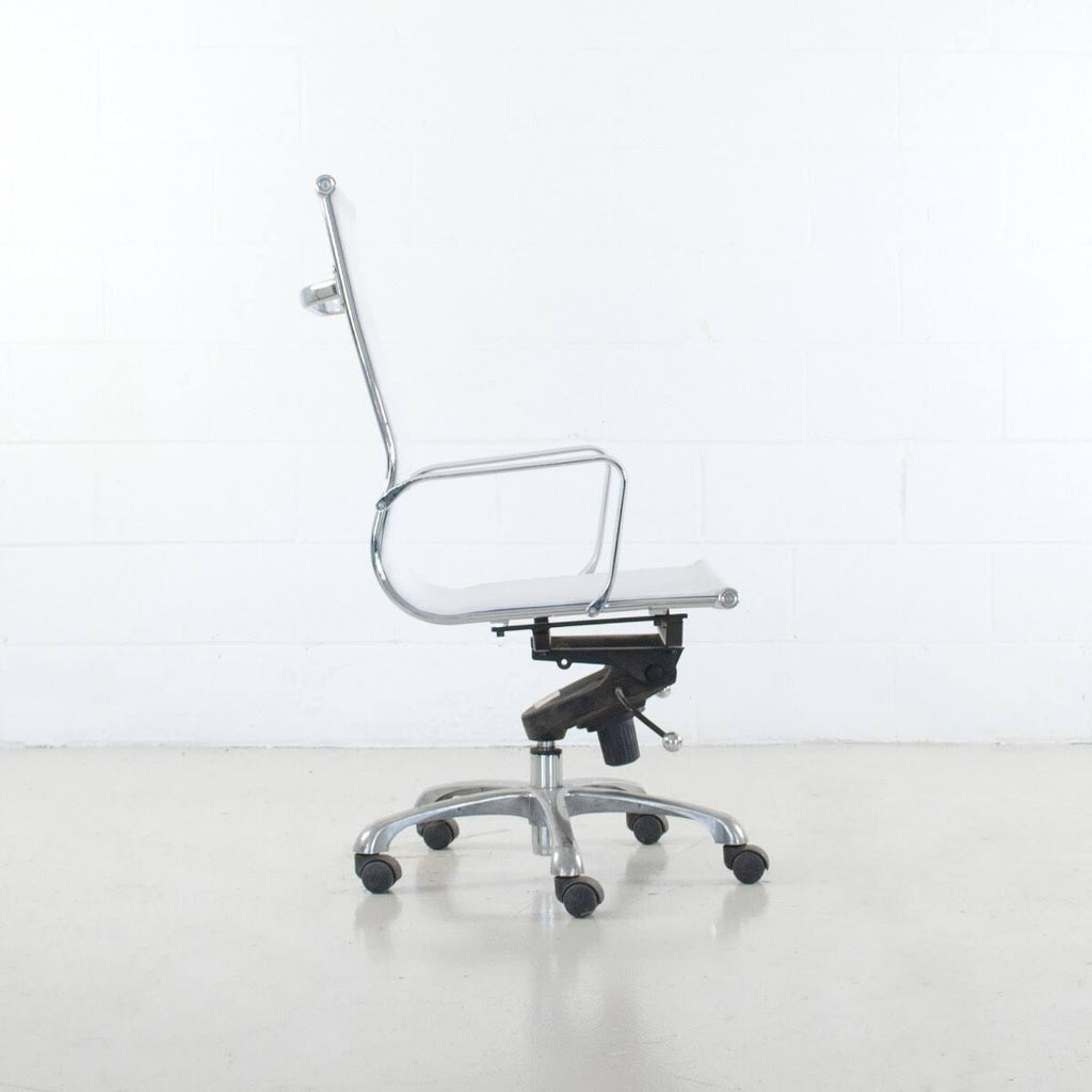 White Highback Ergonomic Mesh Swivel Office Chair A679