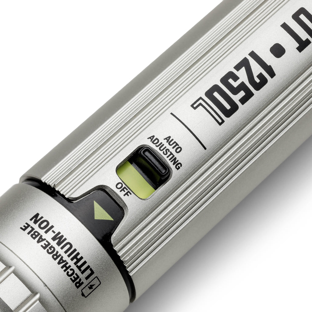 1250 Lumen Rechargeable LED Flashlight J434