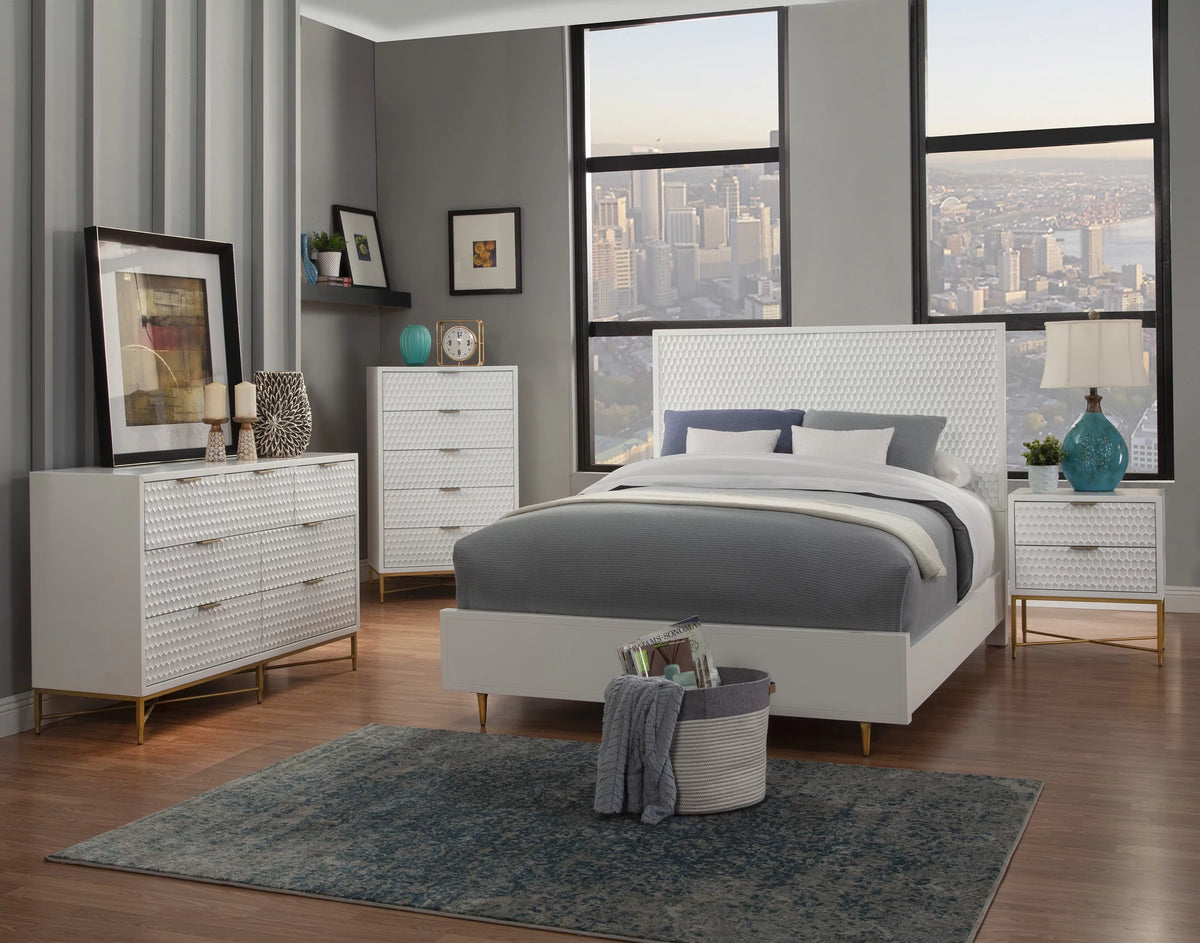 White Pearl Wood 7 Drawer Dresser A6823